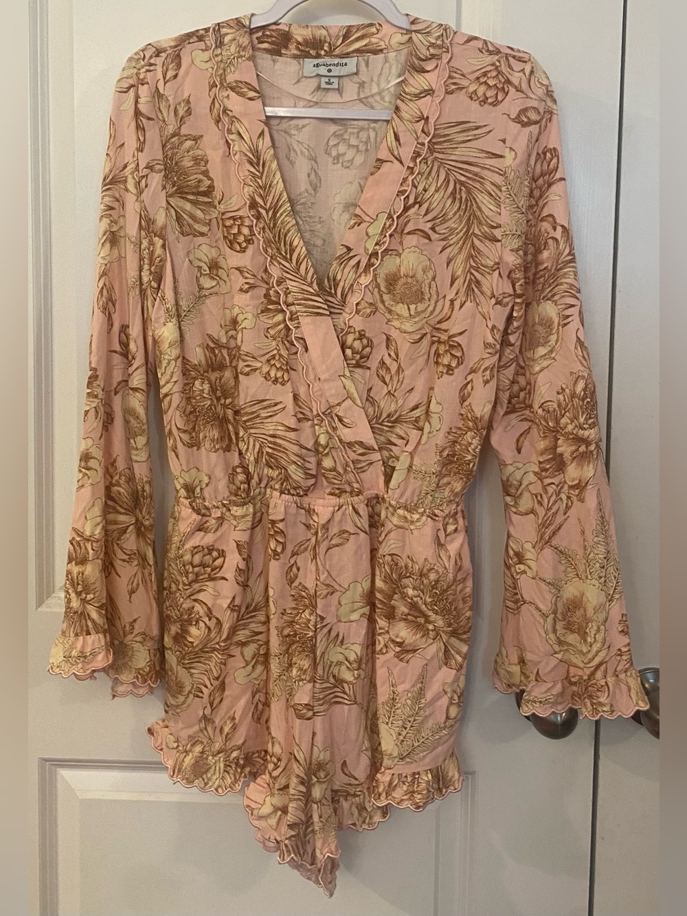 Agua Bendita Long Sleeve Short Wrap Romper NWOT Sz S Light Pink w/Tan & White - Picture 1 of 10